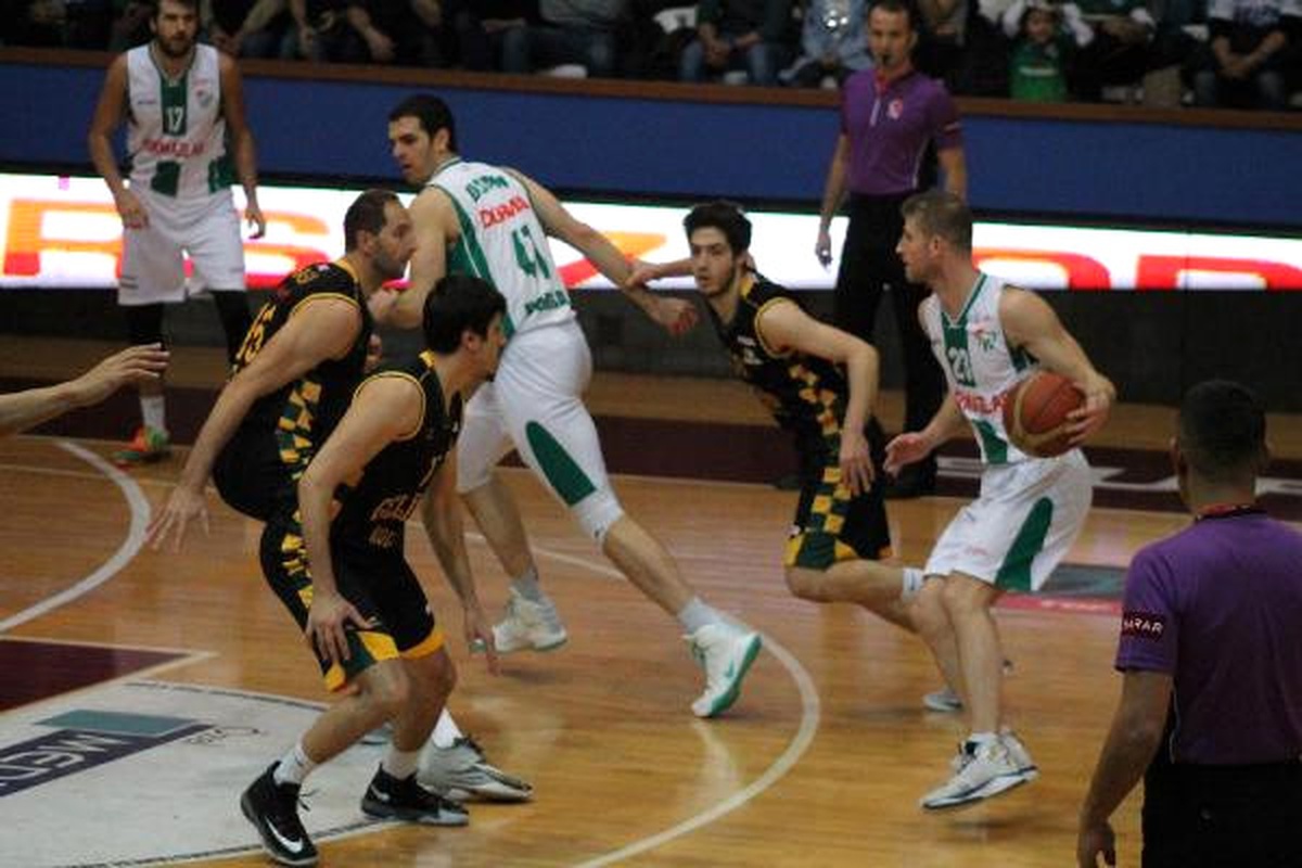 Bursaspor Durmazlar-İzmir Gelişim Koleji: 90-72