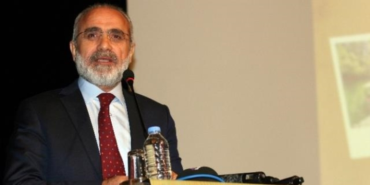 Cumhurbaşkanı Başdanışmanı Topçu\'ya "Türklüğe Hizmet" Ödülü