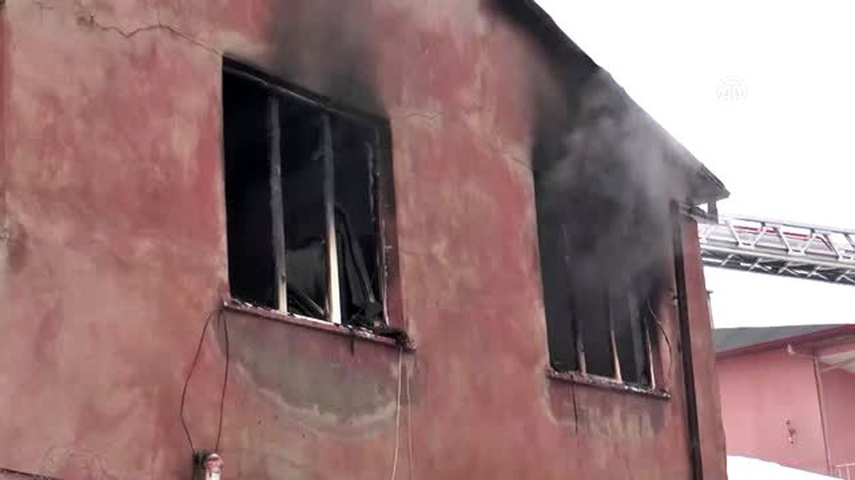 Elazığ\'da Yangın