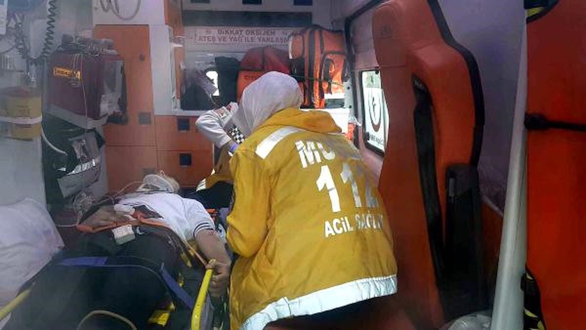 Evin Bahçesine Düşen Otomobilden Yara Almadan Çıktı