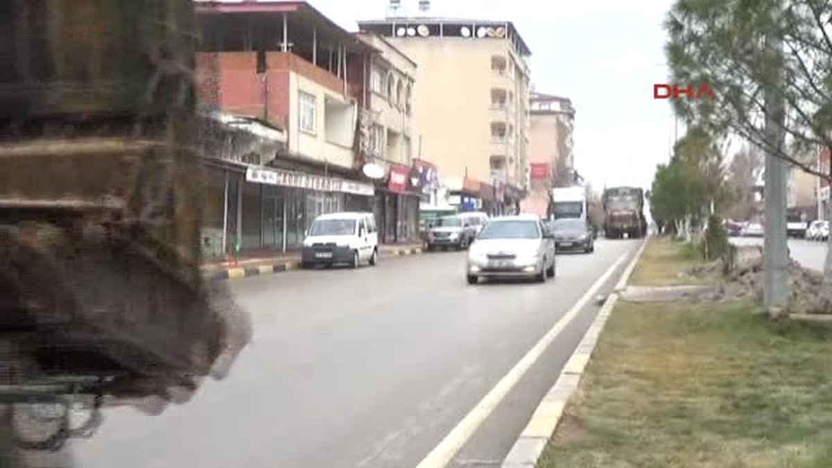 Gaziantep Suriye Sınırına \'Fırtına Obüsü\' Sevkiyatı