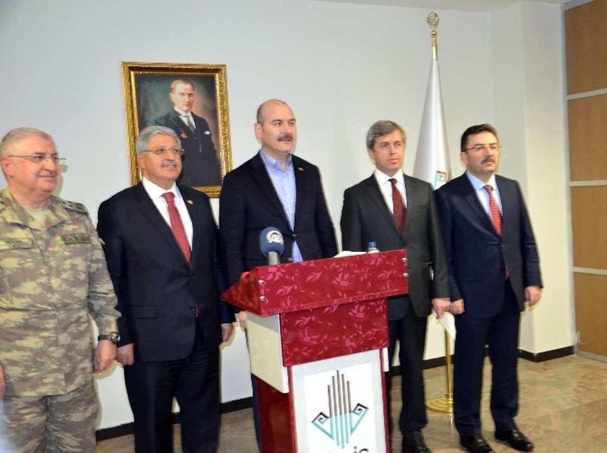 İçişleri Bakanı Soylu: "Bizim Dışımızda Burada Kimsenin Oyun Kurmasına Müsaade Etmeyeceğiz"