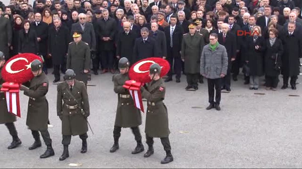 Ismet Inönü Anıtkabir\'deki Devlet Töreniyle Anıldı