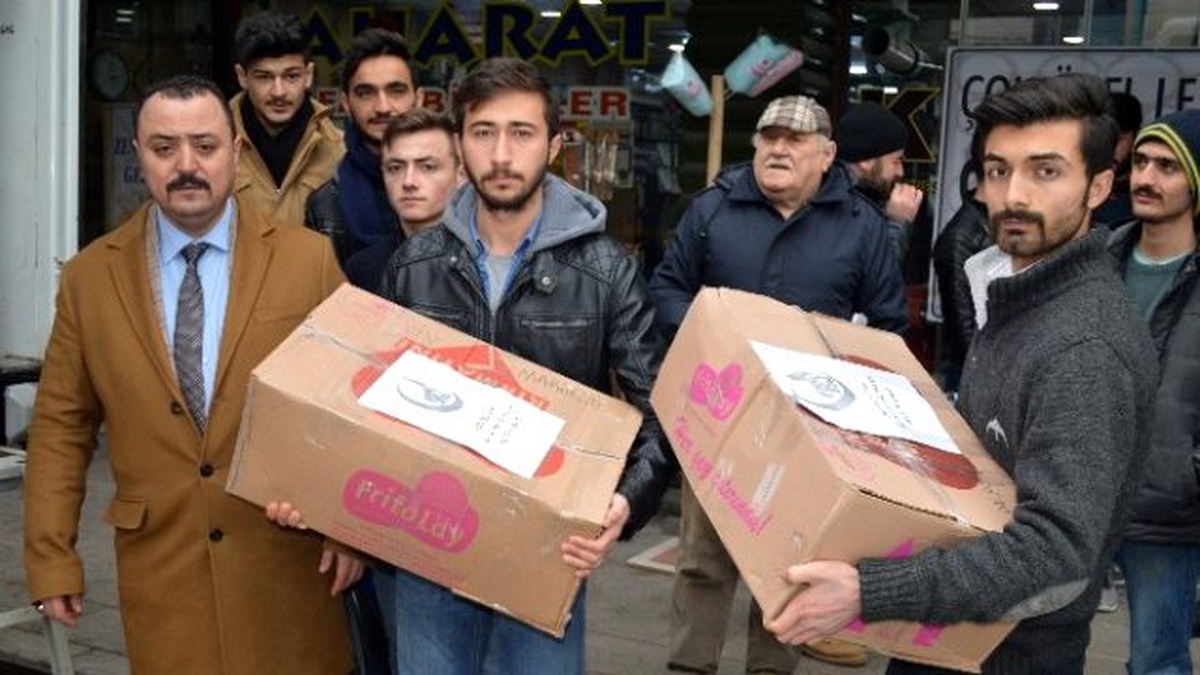 Kastamonu Ülkü Ocakları\'ndan Haleplilere Yardım