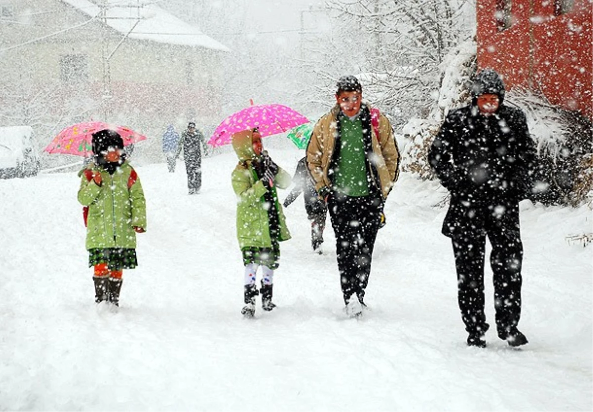 Köy Okullarına Kar Tatili