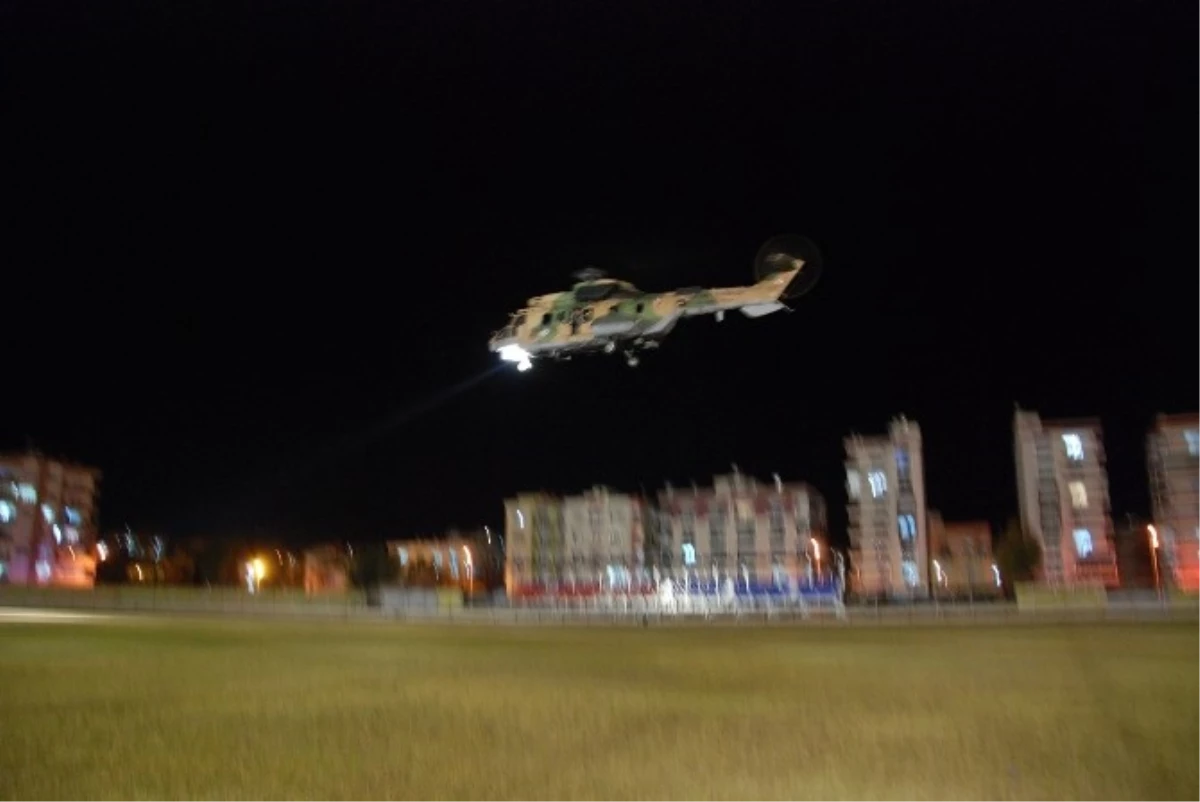 Mersin\'de Kar\'da Mahsur Kalan Hastalar Helikopterle Kurtarıldı