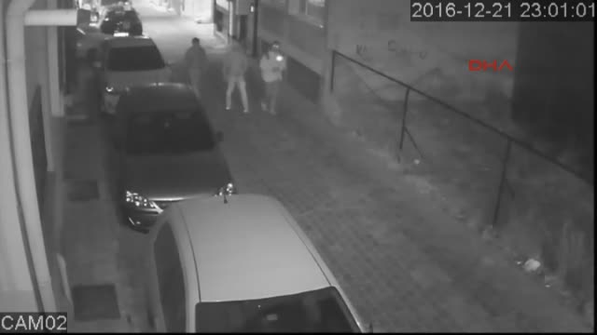Motosiklet Hırsızları Güvenlik Kamerasında