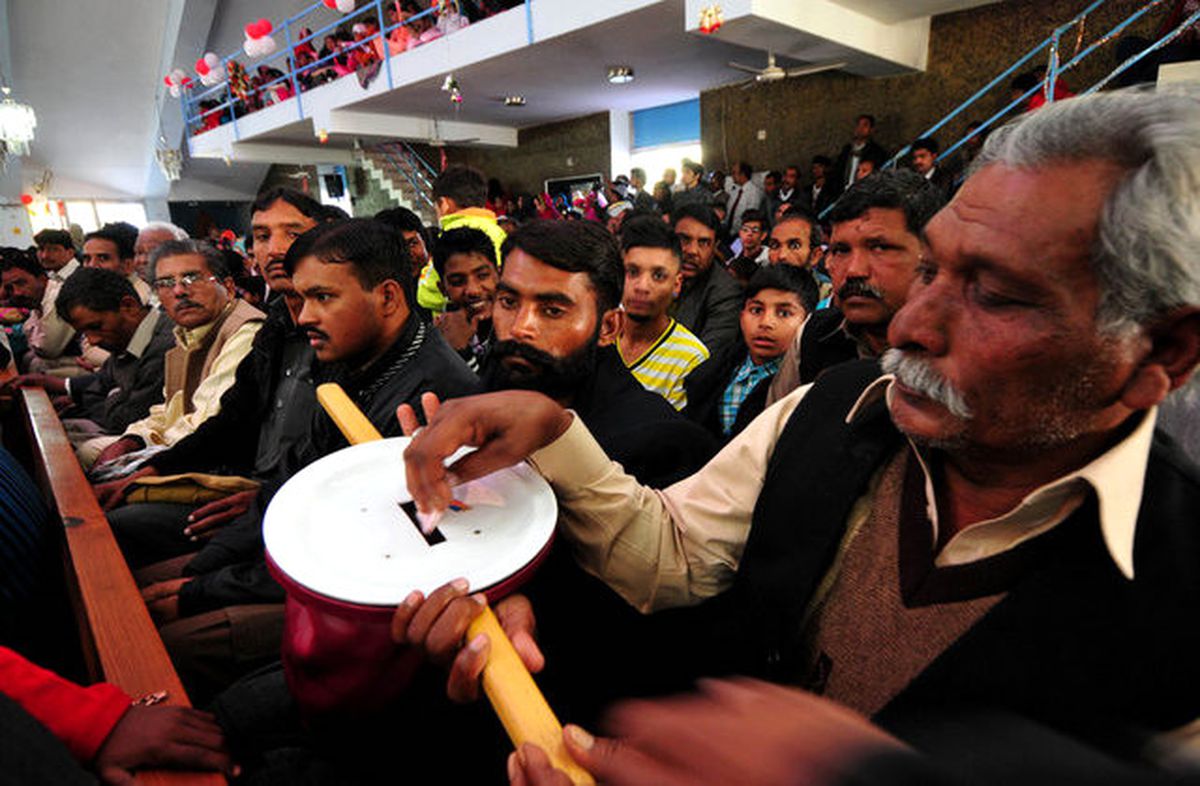 Pakistan\'da Noel Kutlamaları