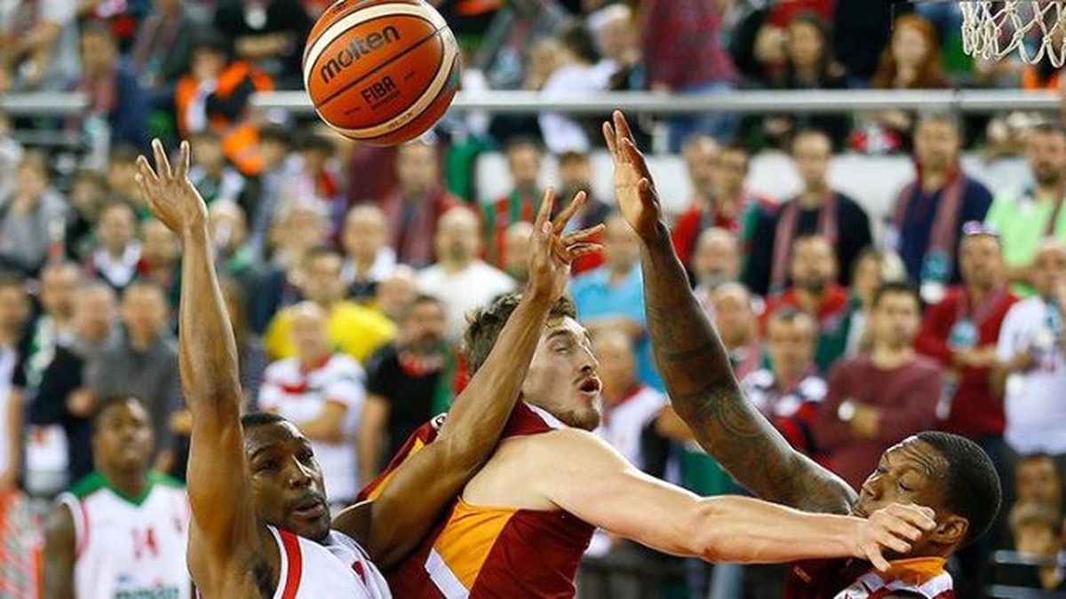 Pınar Karşıyaka-Galatasaray Odeabank: 78-72