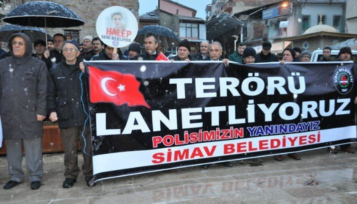 Simav\'da "Teröre Lanet" Yürüyüşü
