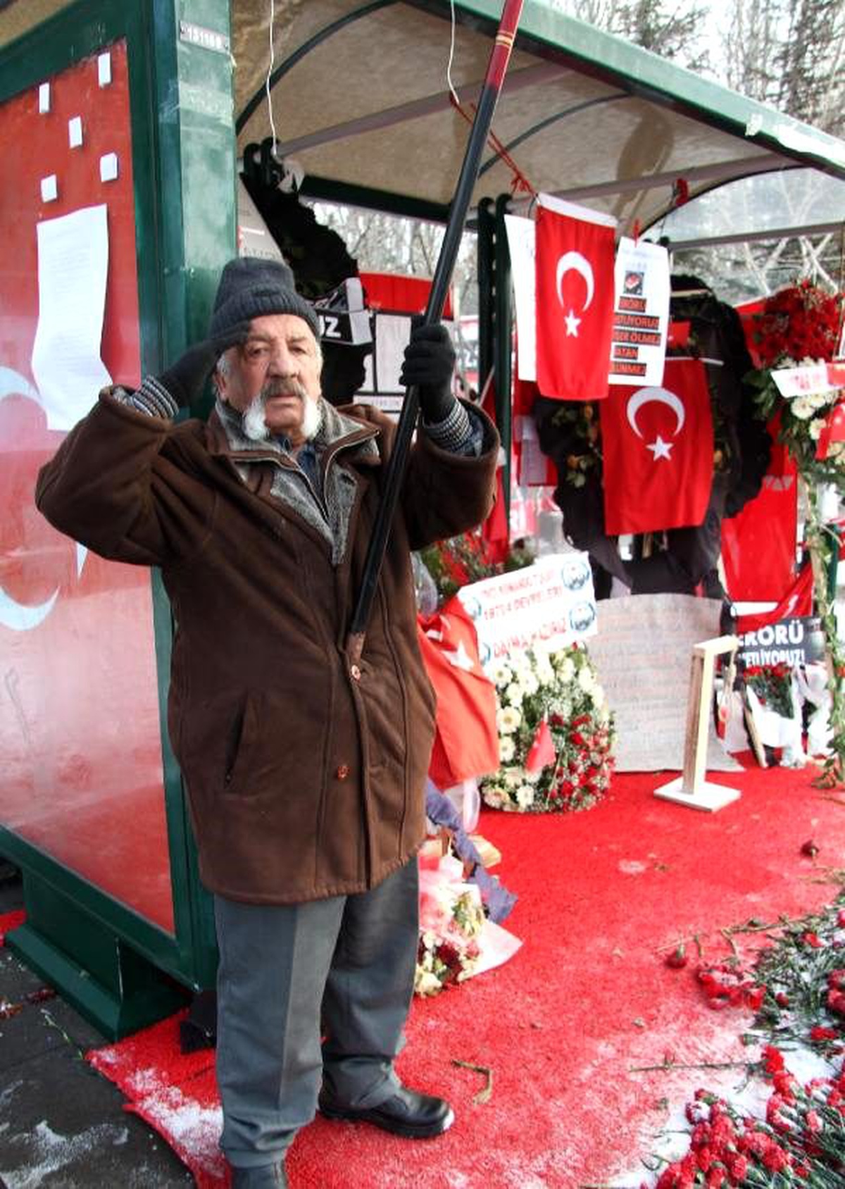 14 Askerin Şehit Olduğu Yerde Her Gün Sevgi ve Saygı Nöbeti Tutuyor