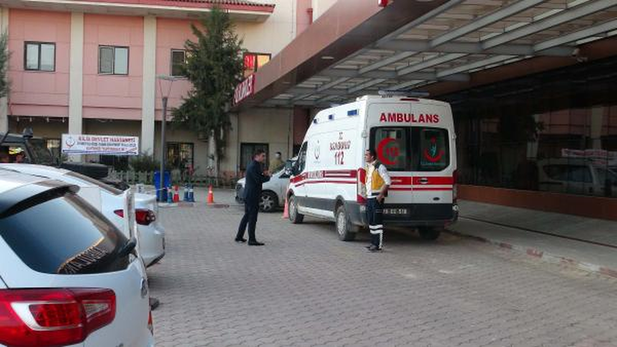 Azez\'de Suriyeli Ailenin Çadırı Yandı; Bebek Öldü, 4 Kişi Yaralandı