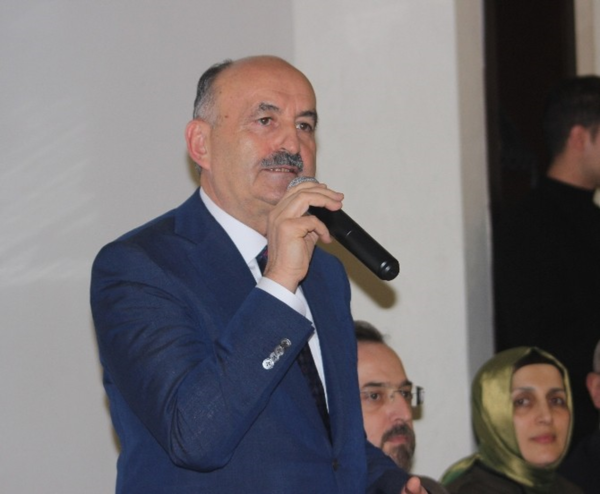 Bakan Müezzinoğlu\'ndan "Yeni Anayasa" Açıklaması
