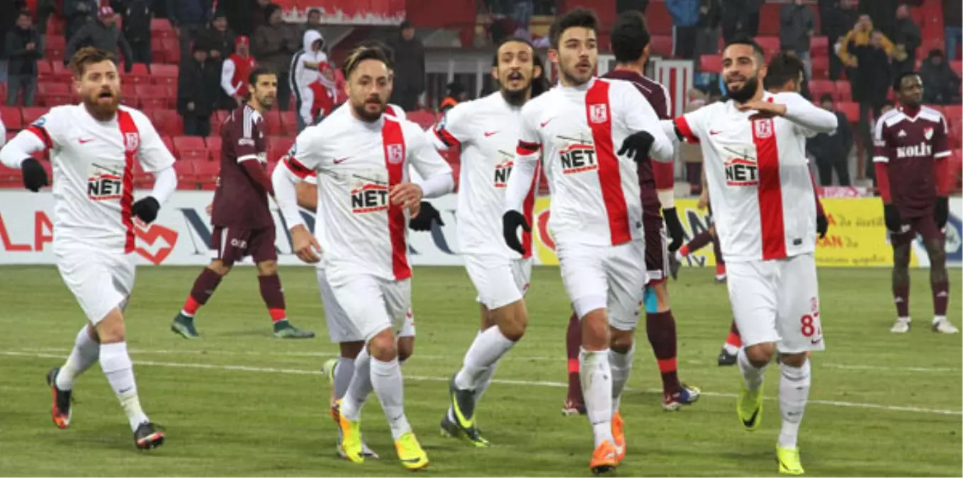 Balıkesirspor, Devre Arasına İlk 6 Takım Arasında Girmeyi Başardı