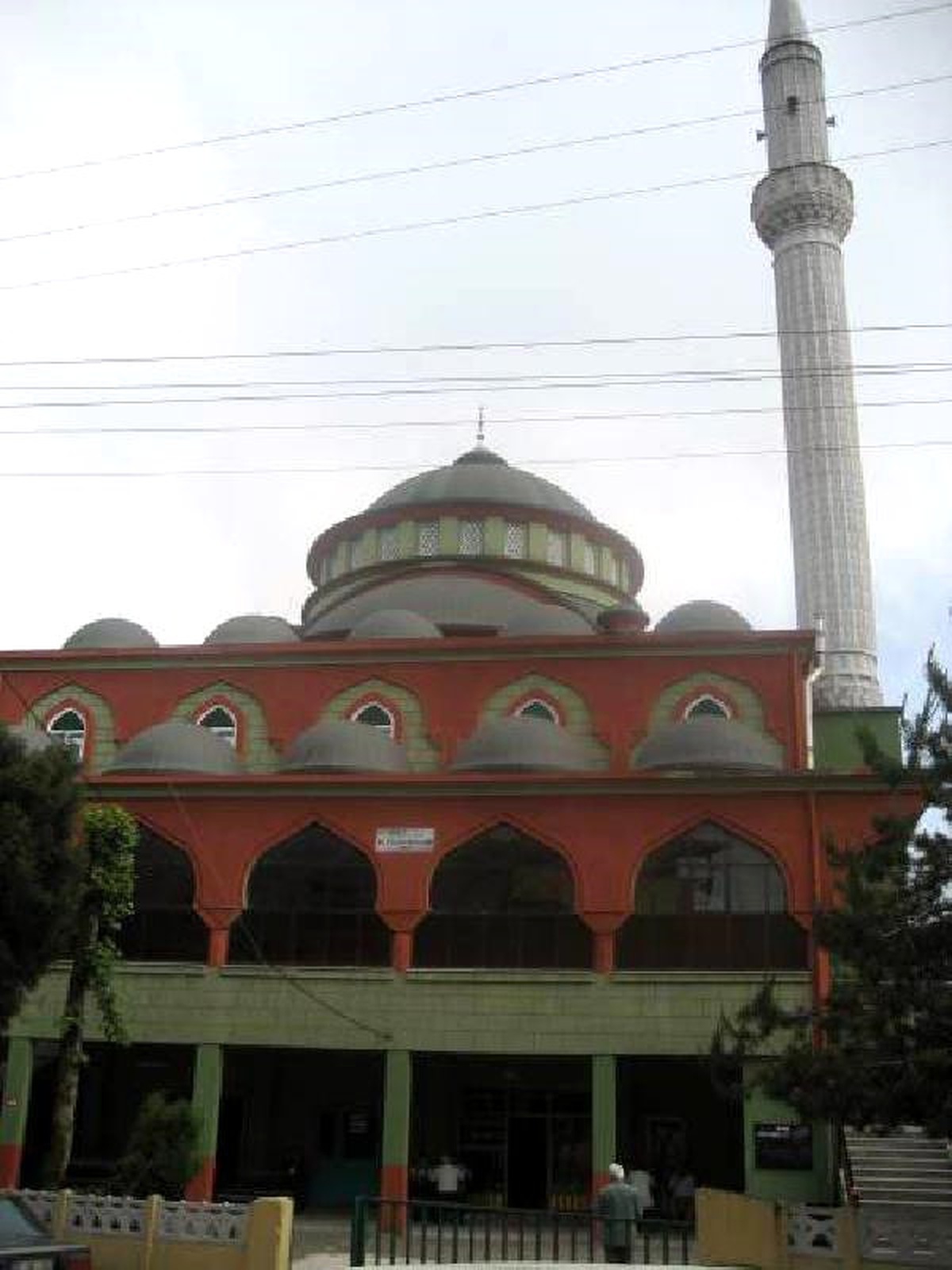 Camiye Giren Hırsızlar Çalacak Bir Şey Bulamadı