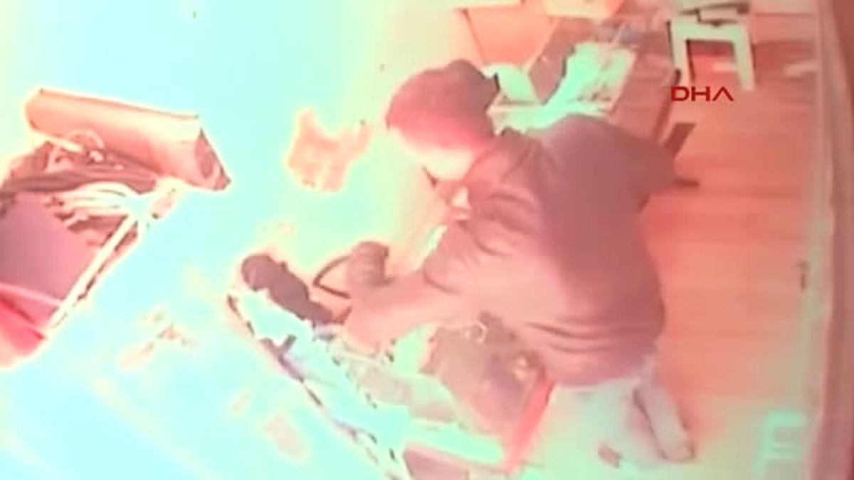 Cep Telefonu Hırsızlığı Güvenlik Kamerasına Yansıdı
