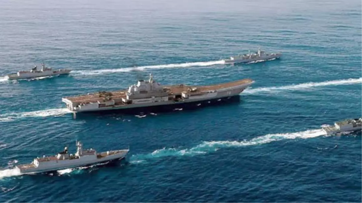 Çin, Pasifik\'e Uçak Gemisi Bıraktı! Japonya, Hemen Harekete Geçti