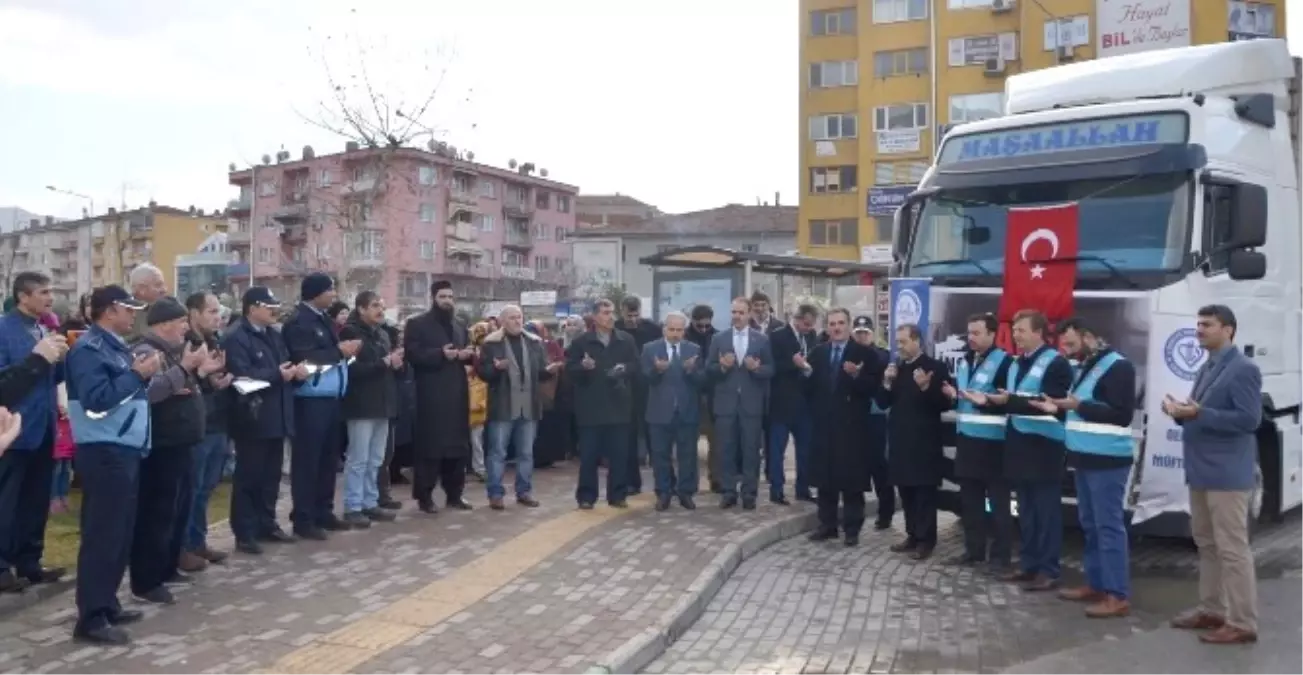 Diyanet Vakfı\'nın Yardım Tır\'ı Yola Çıktı