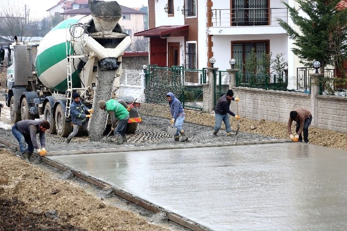 Hava Muhalefetine Rağmen Üst Yapı Hizmetleri Devam Ediyor