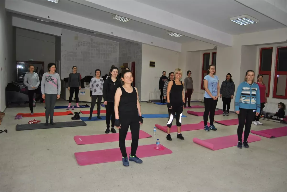 Hayrabolu Halk Eğitimden Step-aerobik Kursu