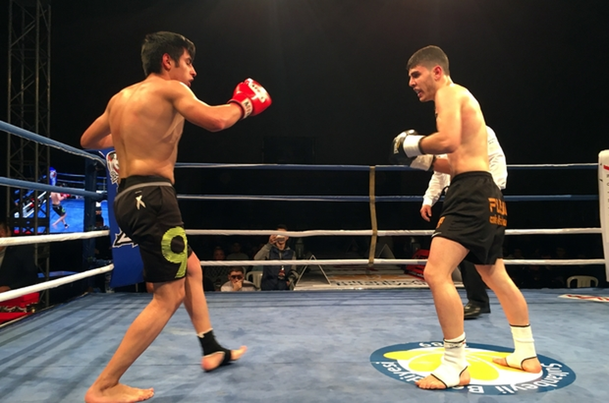 Kick Boks\'un Yıldızları Sultanbeyli\'de Ringe Çıktı