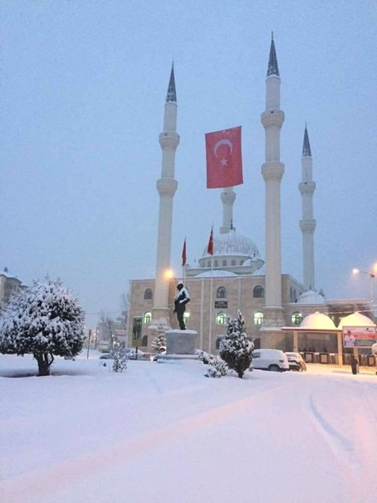 Korkuteli\'de Kar Manzaraları