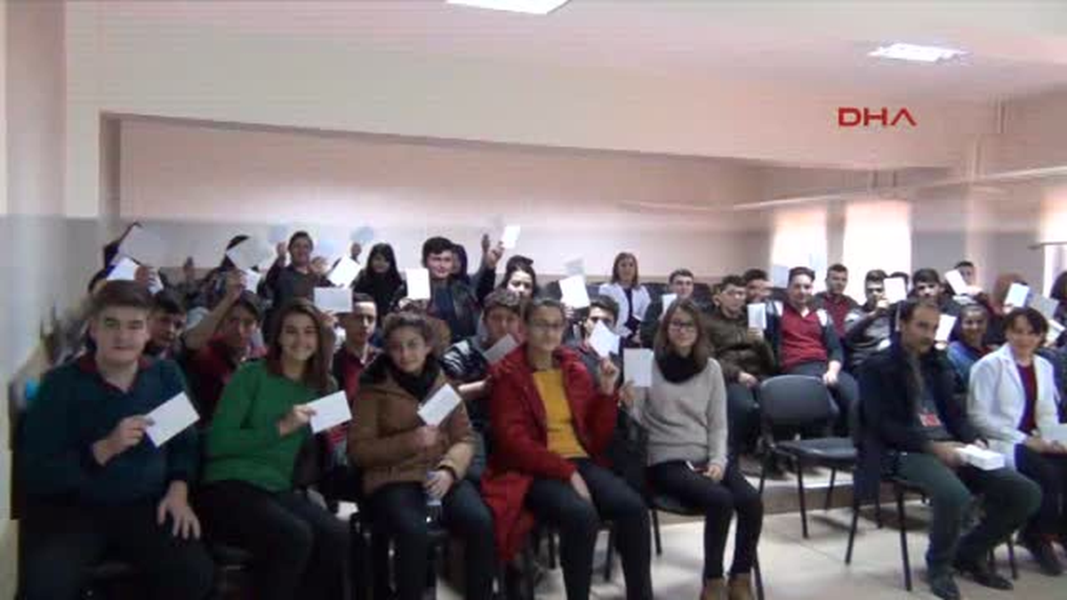 Kütahya - Öğrencilerden Askerlere Yılbaşı Kartı