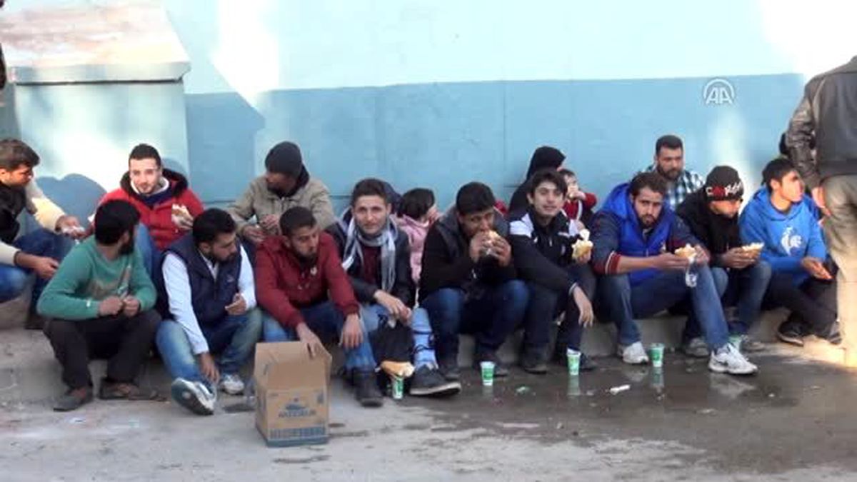 Muğla ve Antalya\'da Göçmen Kaçakçılığı Operasyonları