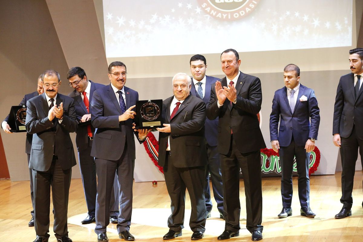 Ödüllü Oba\'dan milli seferberliğe tam destek