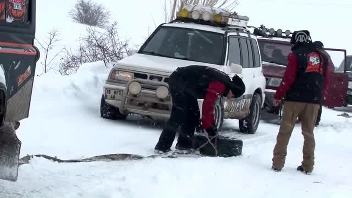 Off Road Ekibinden Yaban Hayatına Destek