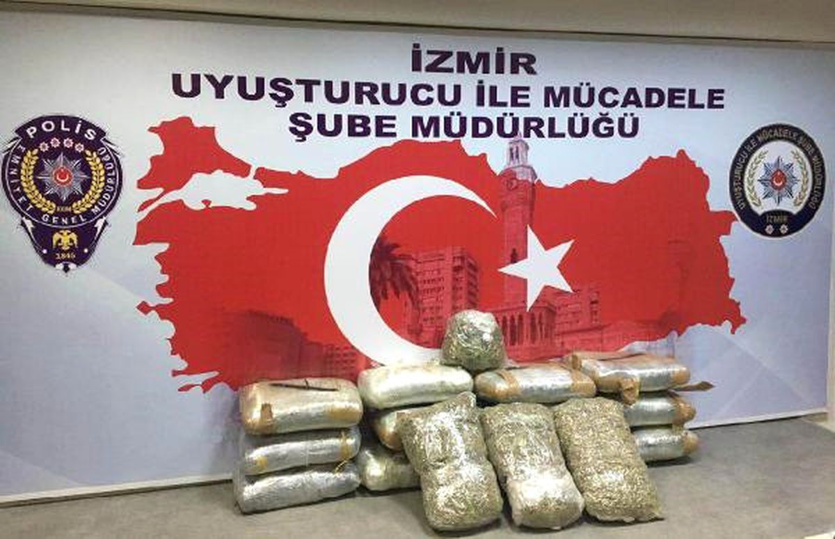 Otomobilde 90 Kilogram Esrar Ele Geçirildi