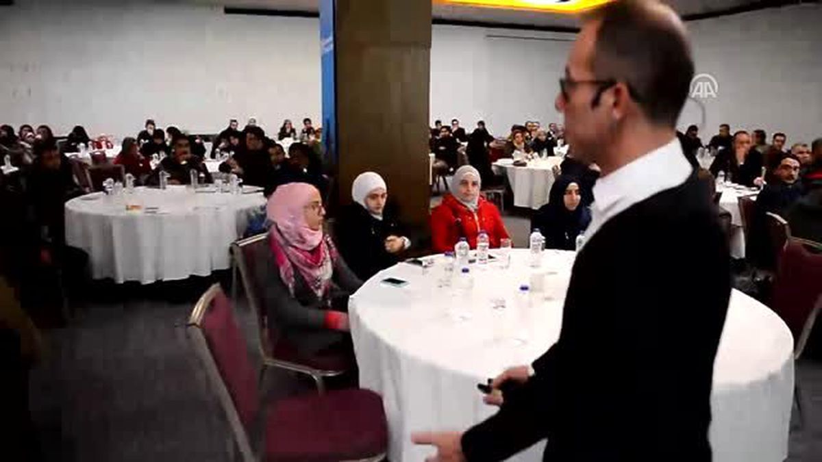 Suriyelilere Girişimcilik Eğitimi