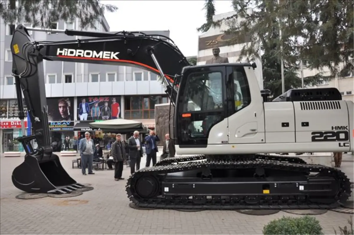 Terme Belediyesi Yeni İş Makinesi Aldı