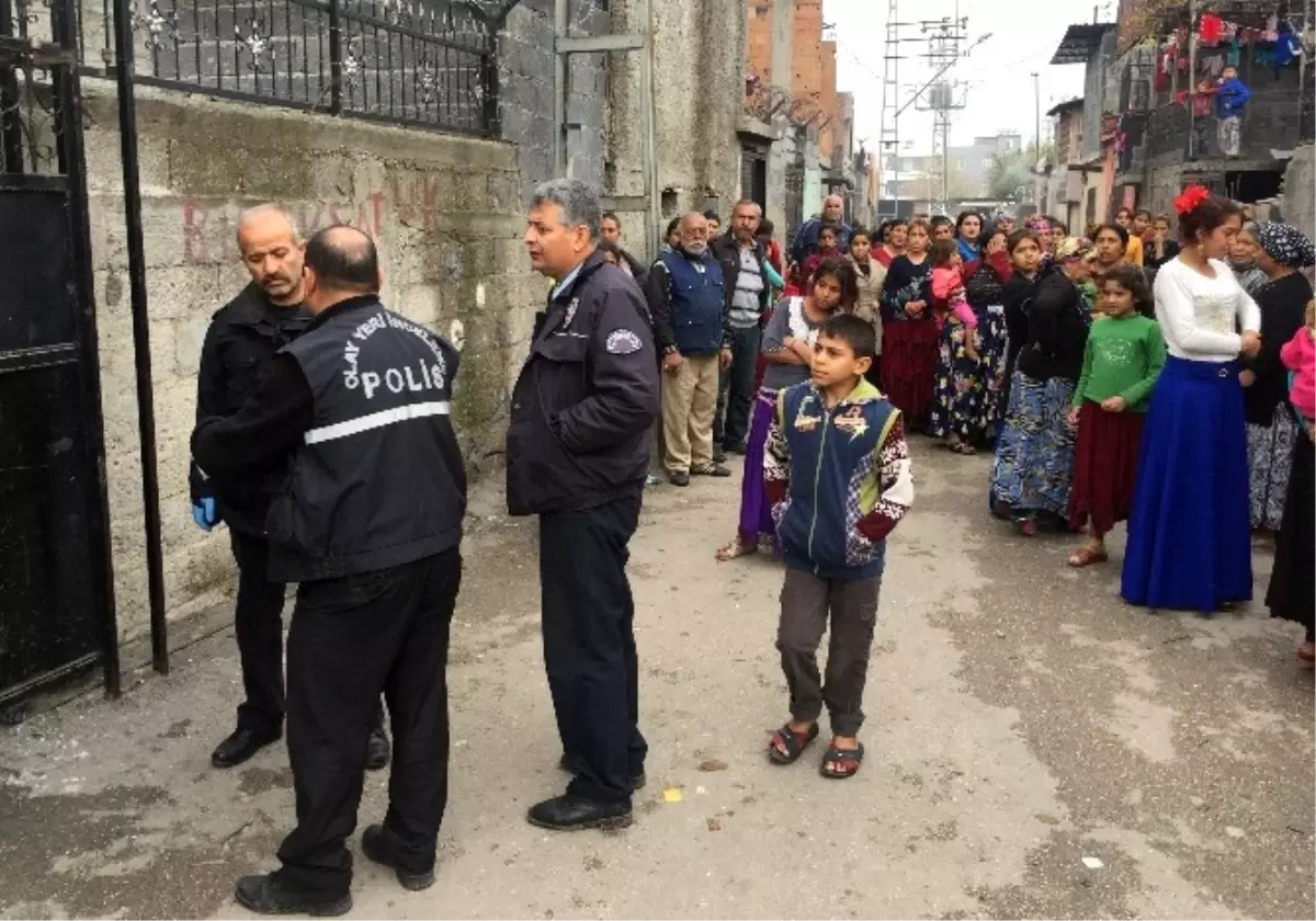 Torununu Kurtarmak İsteyen Kadın Kurşunların Hedefi Oldu