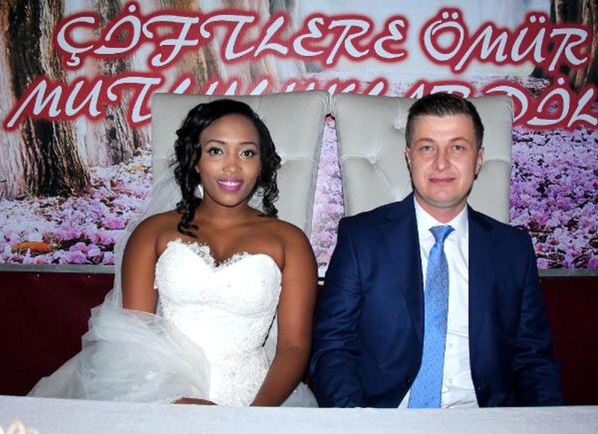 Zonguldaklı Hakan, Ruandalı Emma ile Evlendi