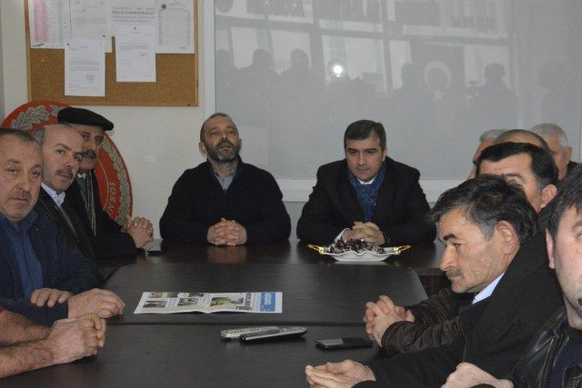Akçakoca\'da Köy Muhtarları Çöplerinin Alınmasını İstiyor