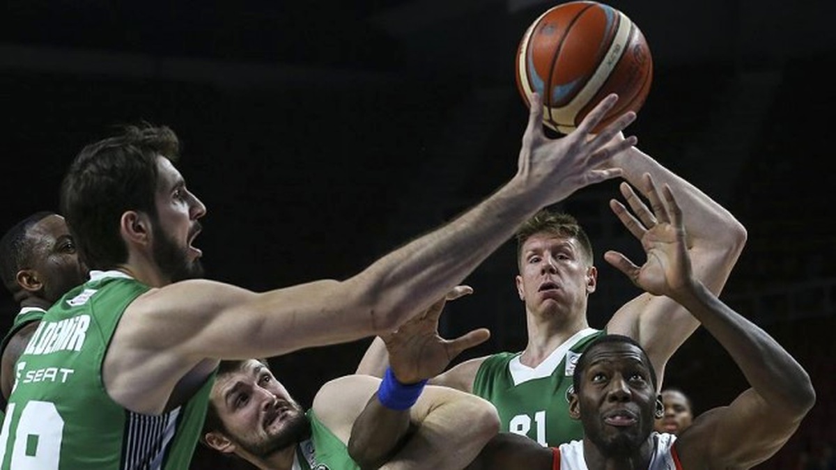 Anadolu Efes Kapanışı Galibiyetle Yaptı