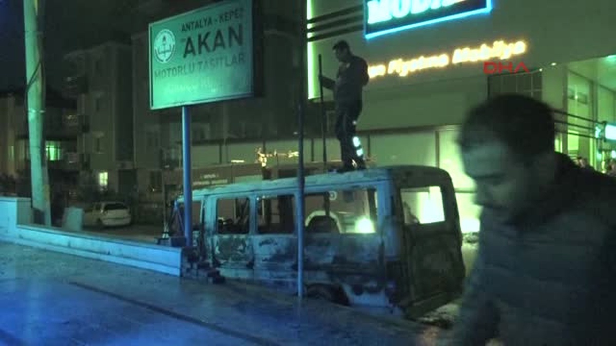 Antalya Balıkçının Ekmek Teknesi Kundaklandı