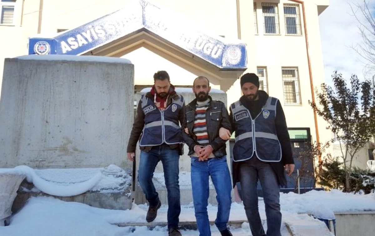 Ayrı Yaşadığı Eşini Öldüren Zanlı Tutuklandı