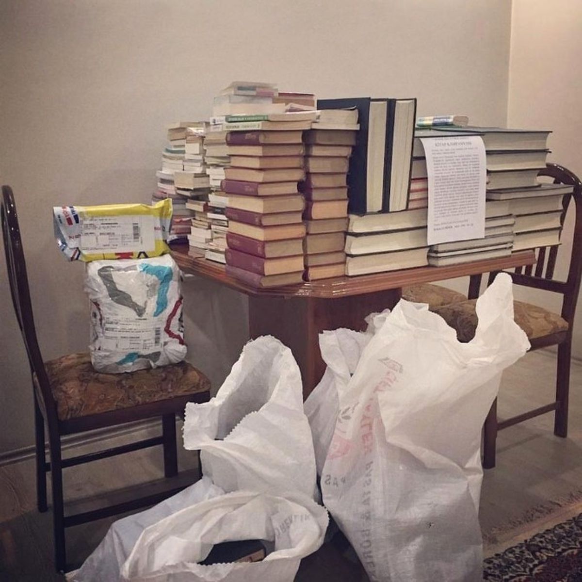 Beü\'lü Öğrencilerden Diyarbakır\'a Anlamlı Kitap Kampanyası