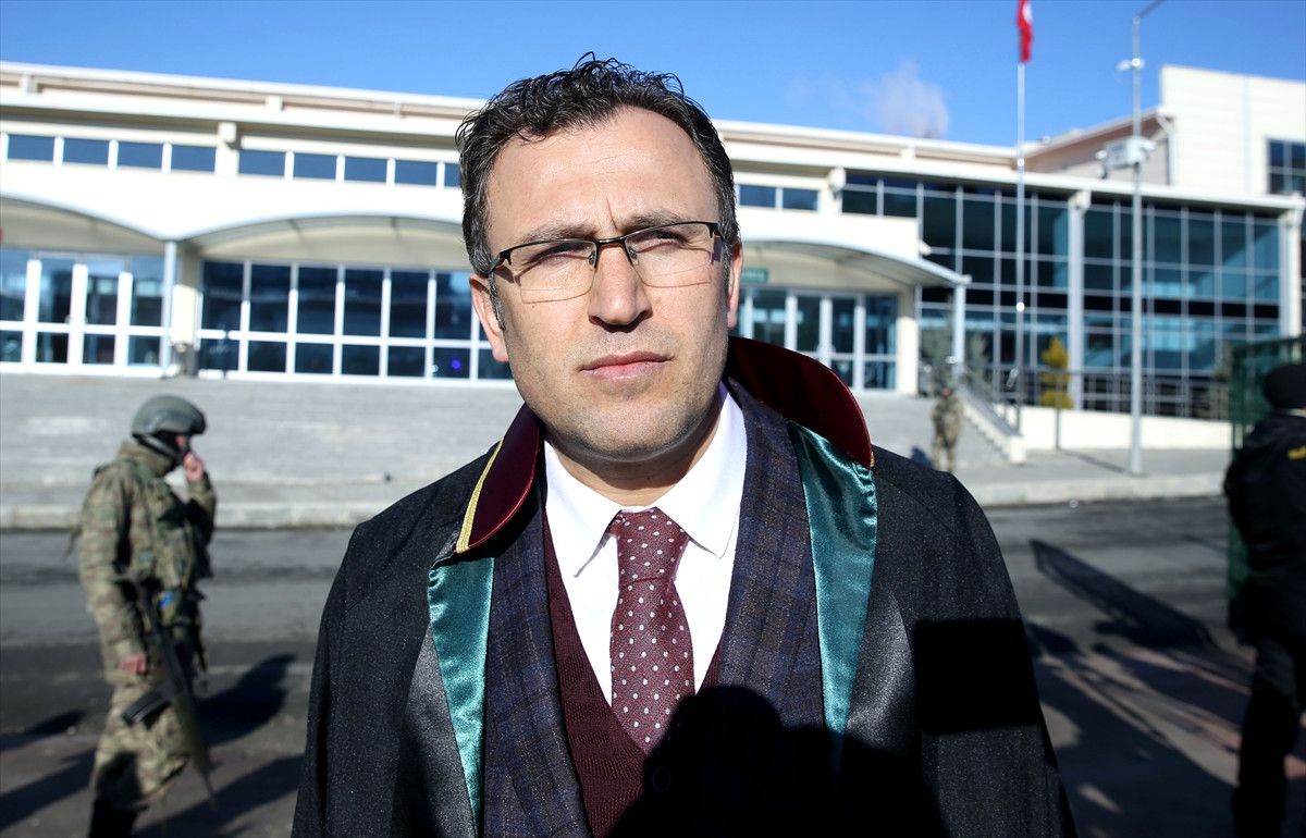 Fetö\'nün Darbe Girişimine İlişkin İstanbul\'daki İlk Dava