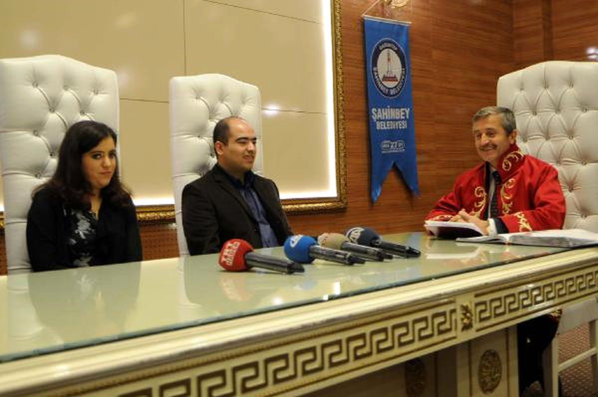 Gaziantep\'te Görme Engelli Çift Nikah Kıydı