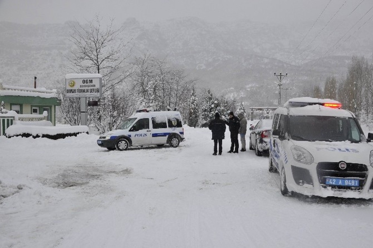 Güvenlik Görevlisi Çalıştığı İş Yerinde Ölü Bulundu
