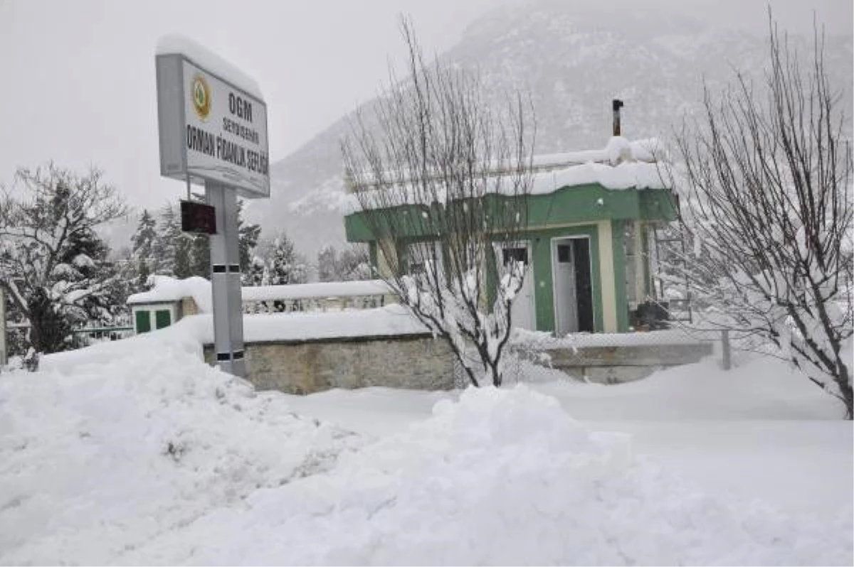 Güvenlik Görevlisi, İşyerinde Ölü Bulundu