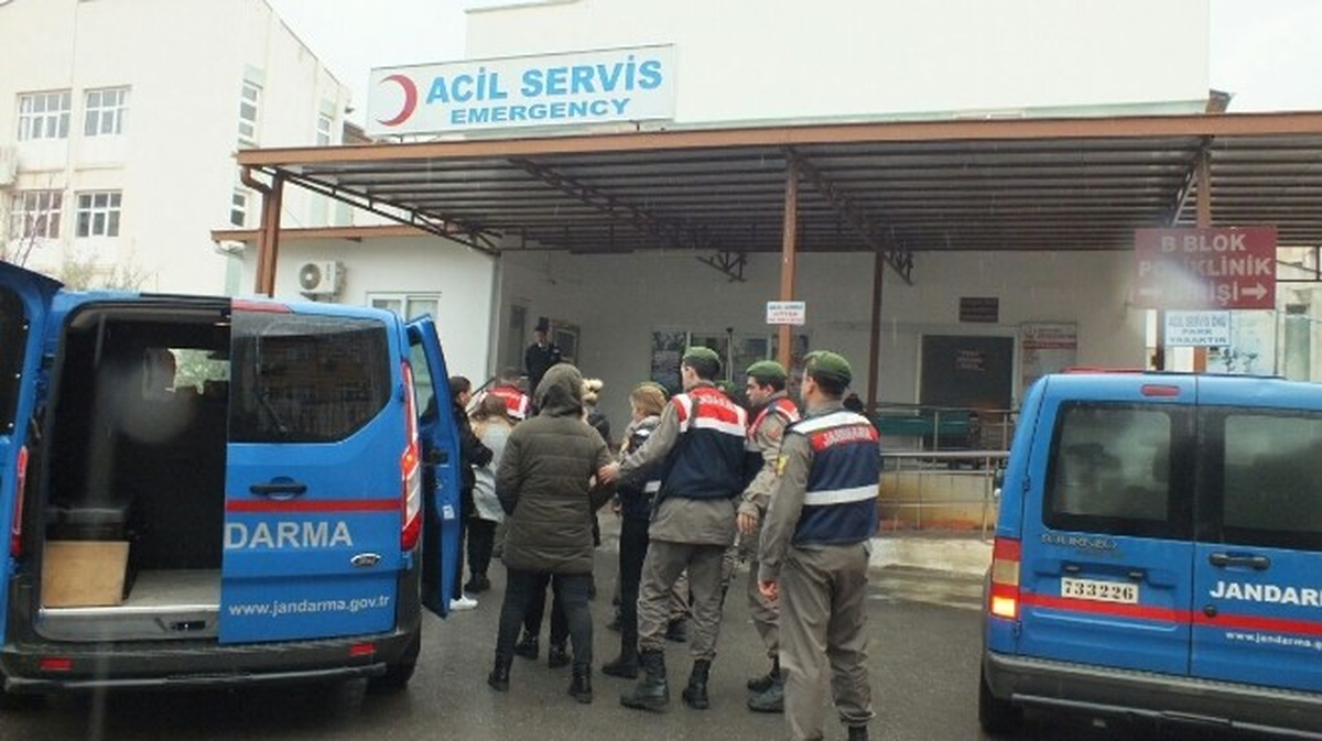 Mersin\'de Yabancı Uyruklu Kadınlara Fuhuş Yaptıran Çeteye Darbe