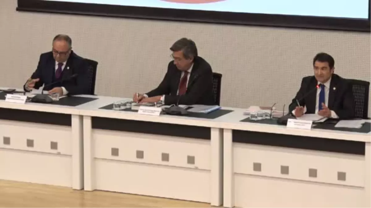 MHP'li Aksu: 15 Temmuz Bize Siyasi Mülahazanın Vatanın Bekasından Daha Önemli Olmadığını Gösterdi