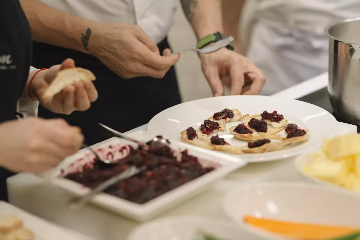 Pikan Cevizi ve Turna Yemişi (Cranberry) ile Yılbaşı Lezzetleri