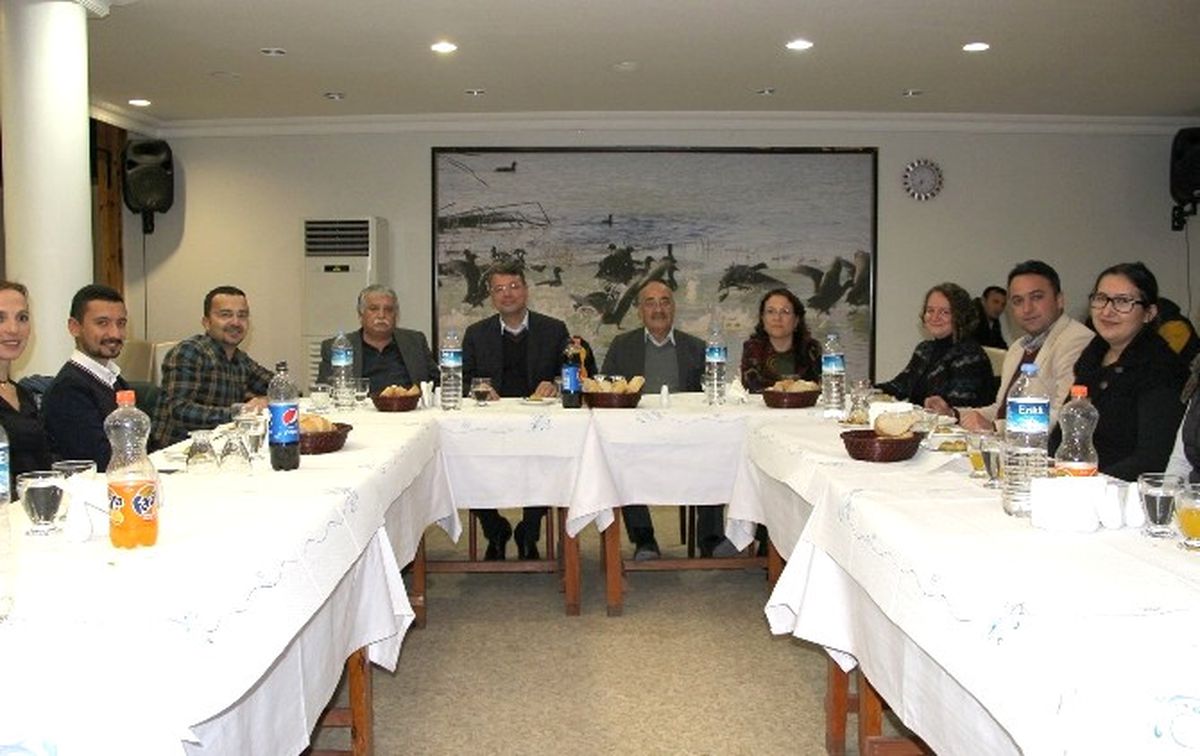 Silifke Belediye Başkanı Turgut, Personeliyle Yemekte Buluştu