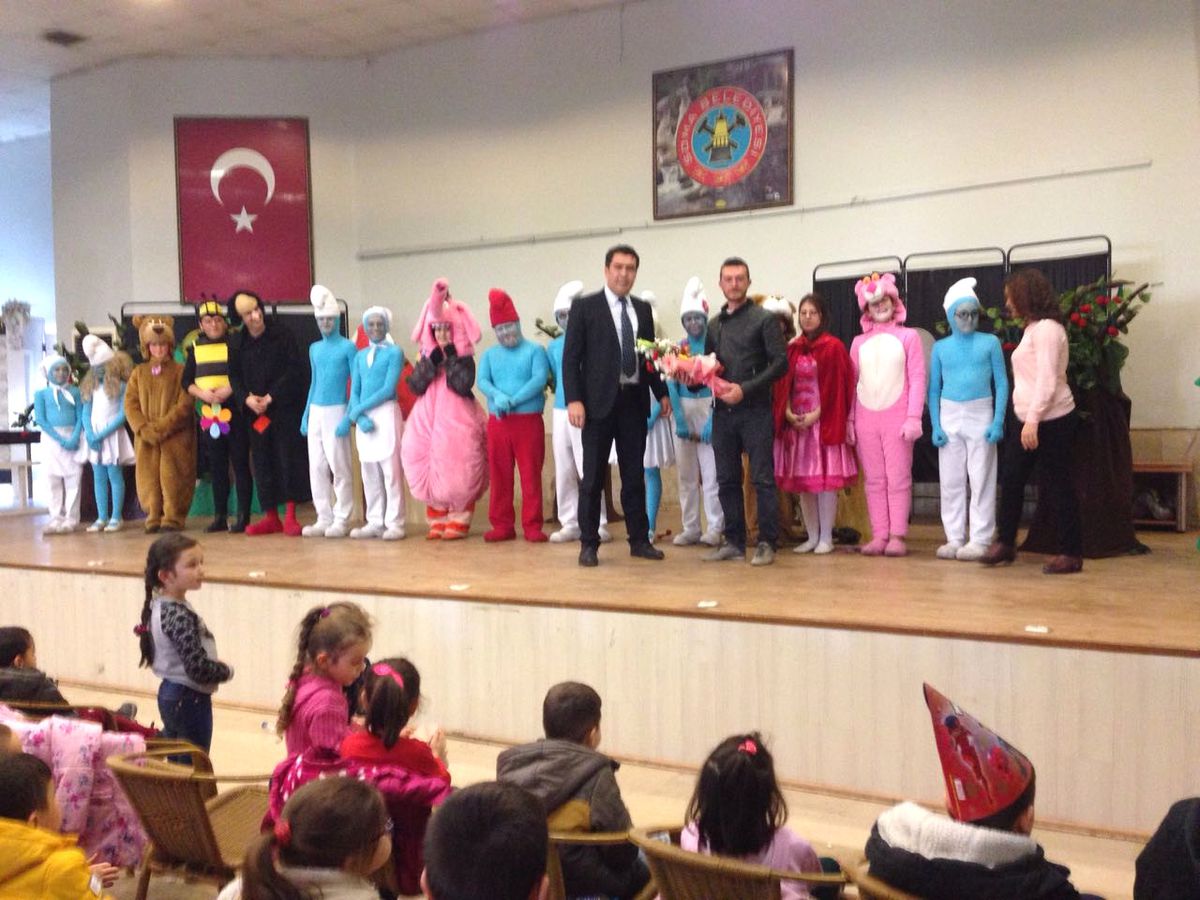 Somalı Minikler, Tiyatroda Buluştu