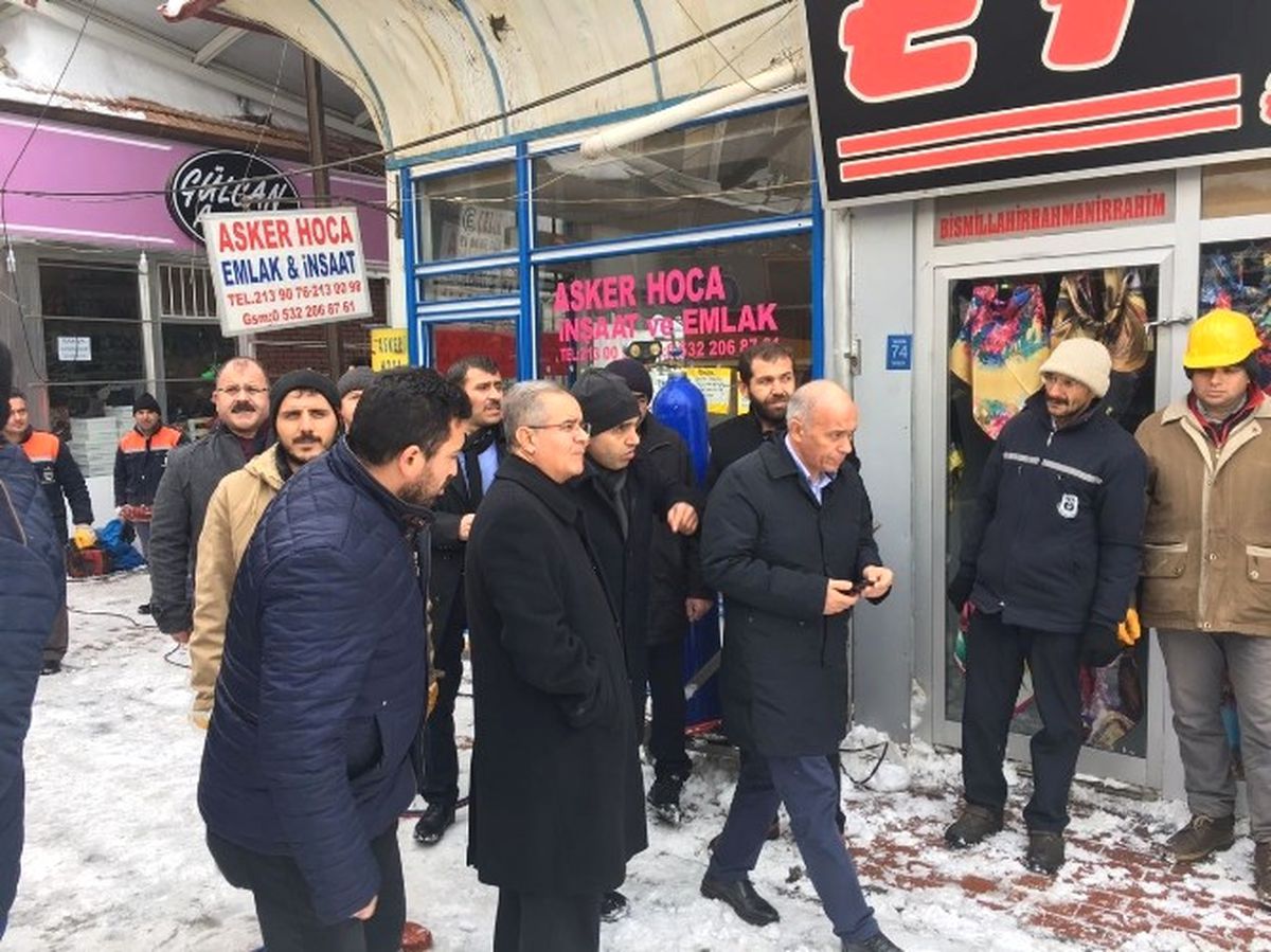 Tapsız ile Çalışkan Gazipaşa Bedesteni\'nde